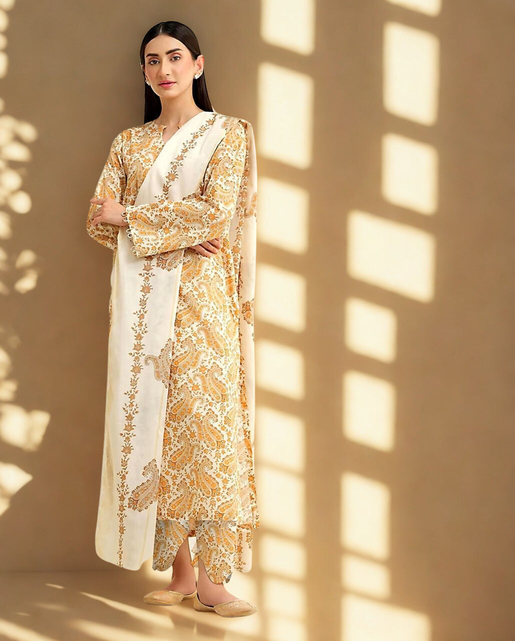 KAYSERIA KHADDAR 3 PEICE SUIT WITH FREE HOME DELIVERY